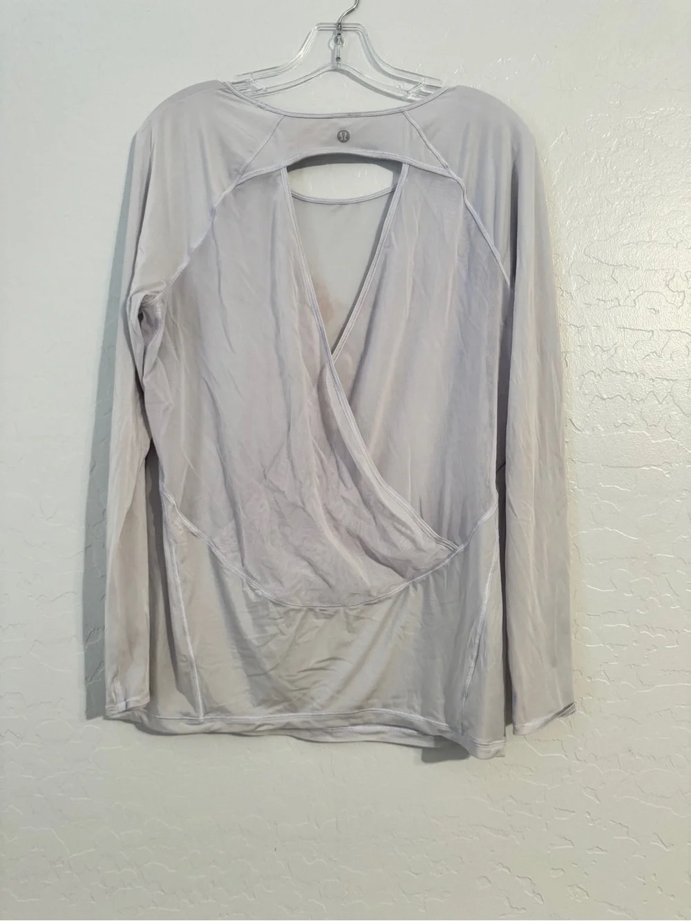👚Lululemon Long Sleeve Mesh Back Crossover Keyhole Activewear Top size OS